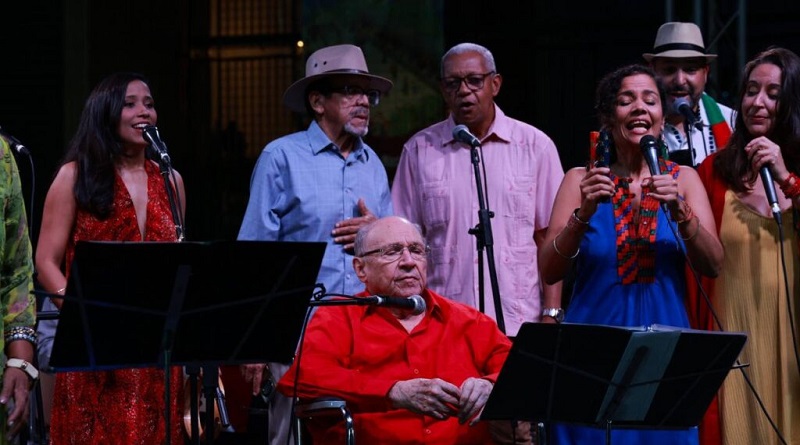 Rafael Salazar homenajeado por el Pregón Navideño en Caracas