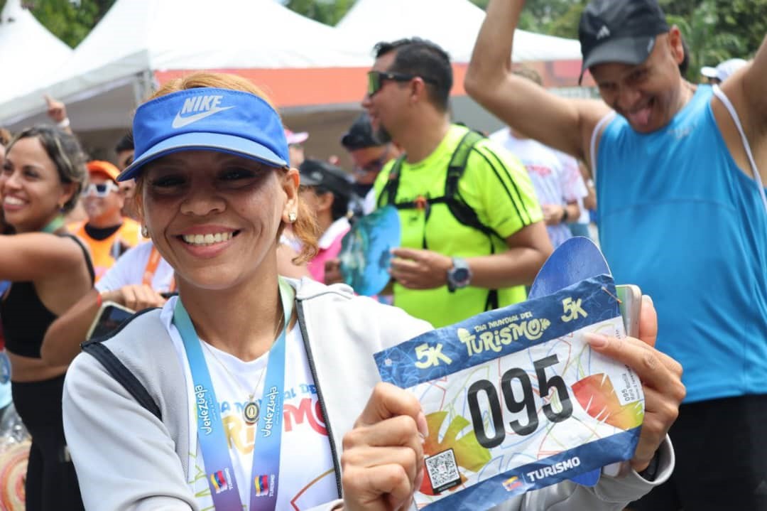Cinco kilómetros celebran turismo, inclusión, deporte, familia y nación